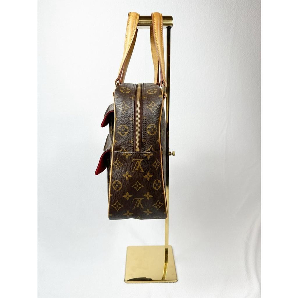 Louis Vuitton Eccentricité Handbag – Rare & Statement-Worthy - Picture 3 of 13